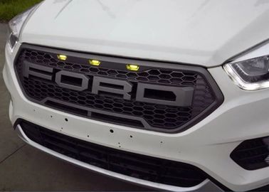 China 2017 neuer Ford Kuga Entweichen-Raubvogel-Art-Front-Grill mit LED-Licht, Schwarzes, Rot, Chrome fournisseur